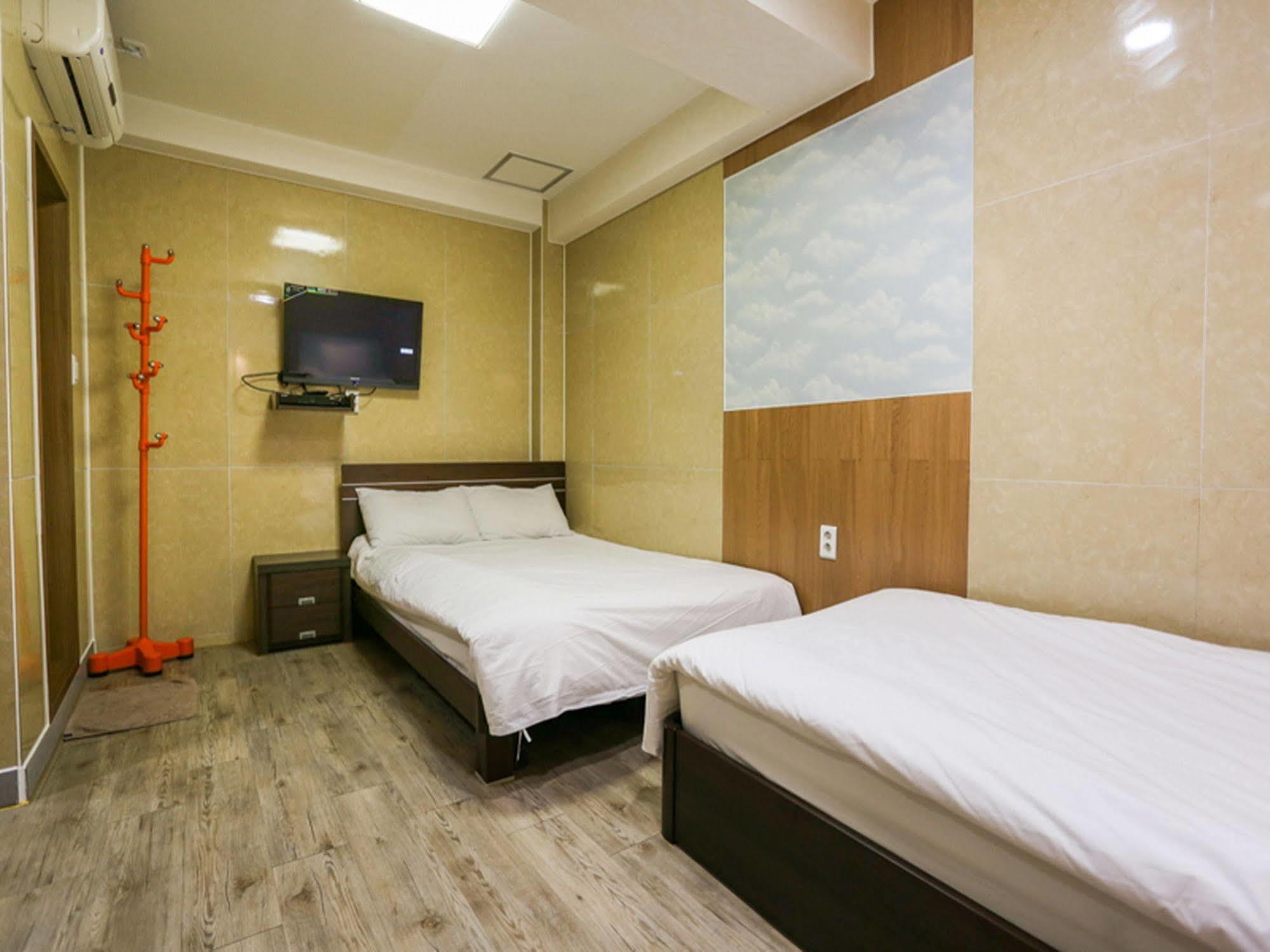 Guesthouse Myeongdong 2 Seul Zewnętrze zdjęcie