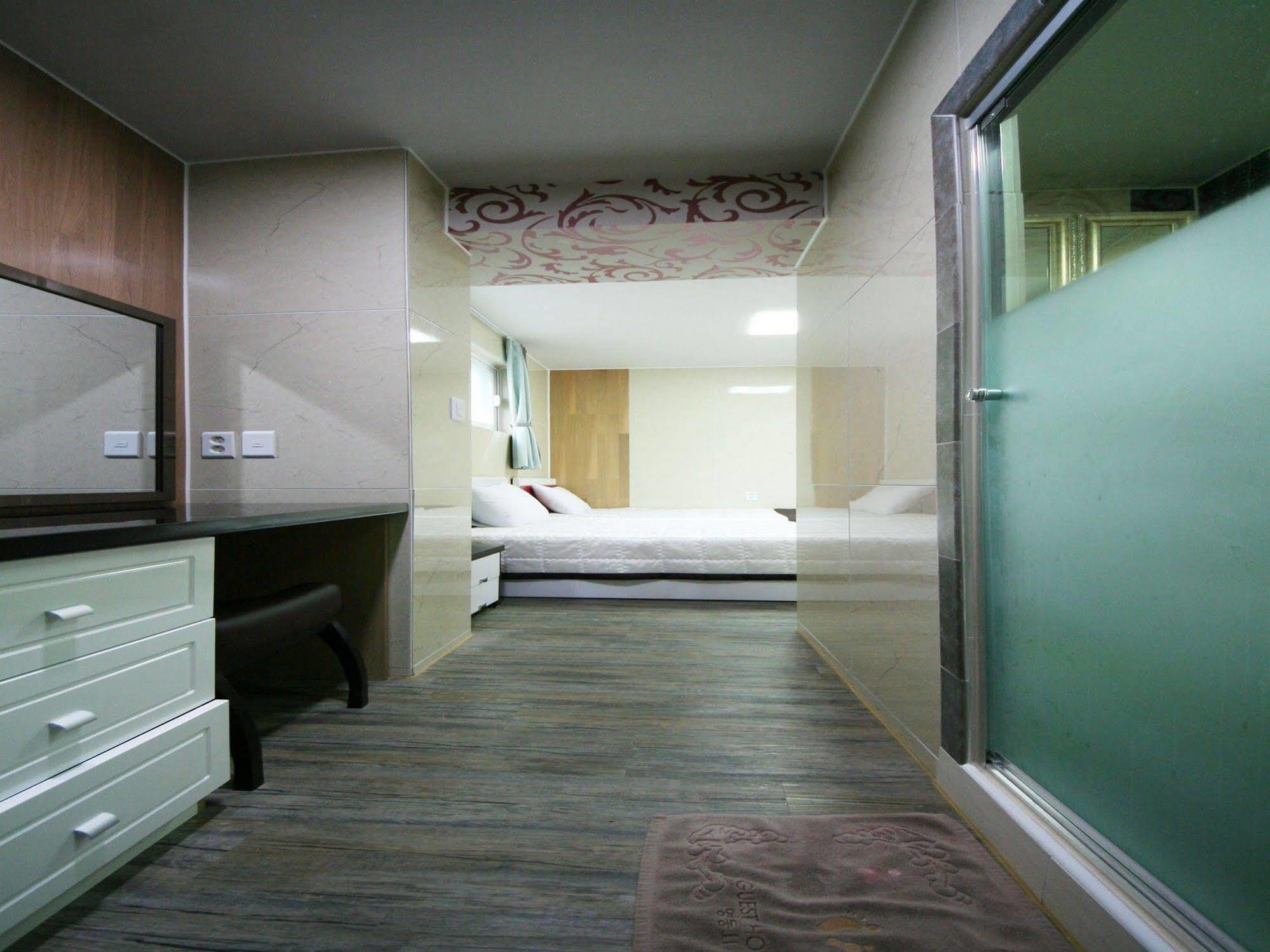 Guesthouse Myeongdong 2 Seul Zewnętrze zdjęcie